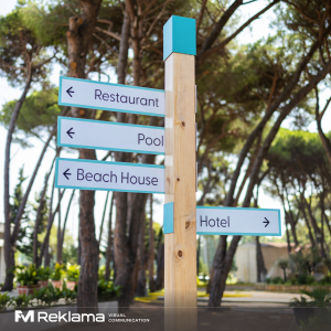 Sinjalistike orientuese per ambjente te jashtme Sinjalistike orientuese per ambjente te jashtme